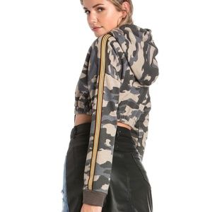 Cropped Camo Sweatshirt With Stripe Down Both Arms